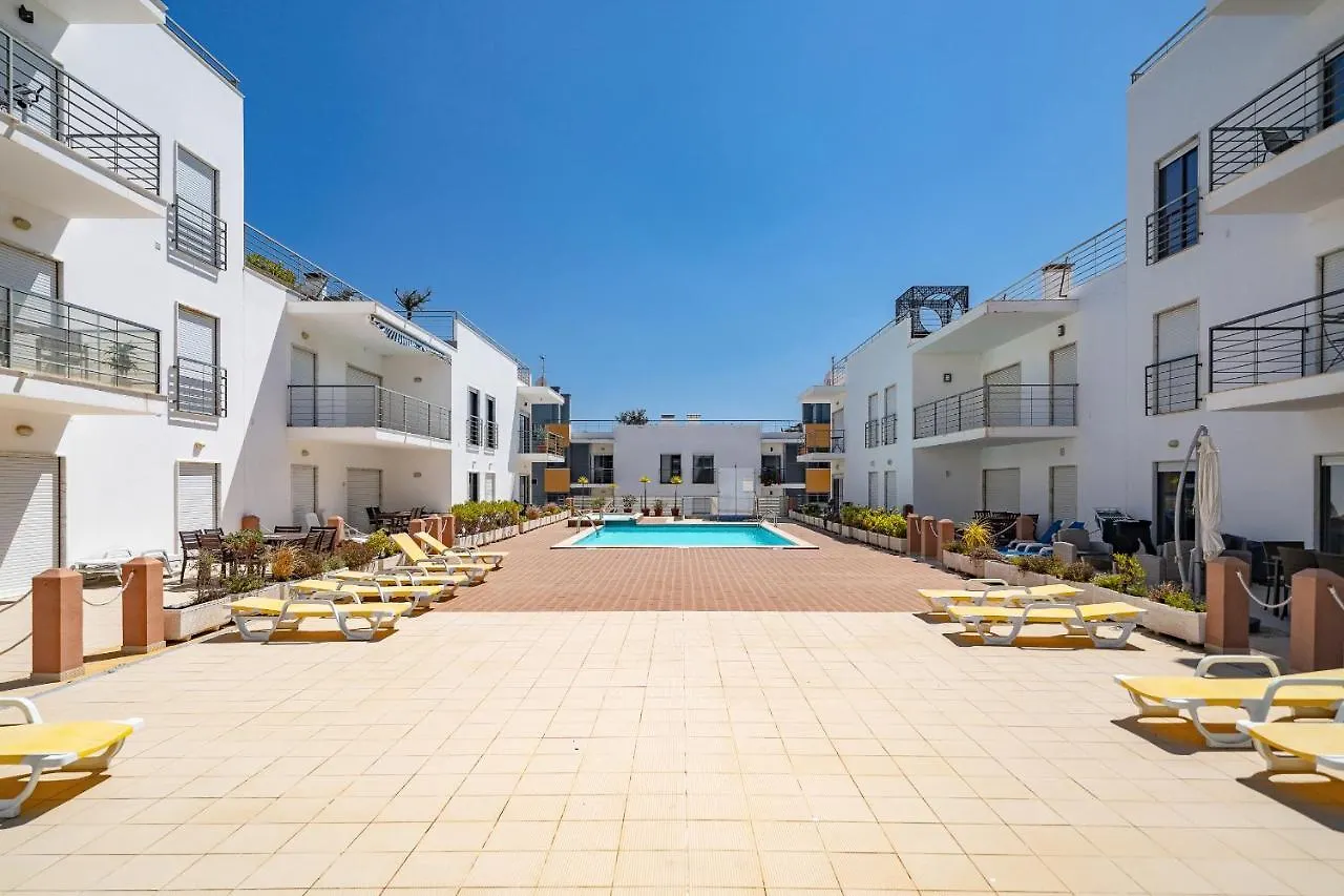 Apartment Meia Praia 106 By Destination Algarve Lagos